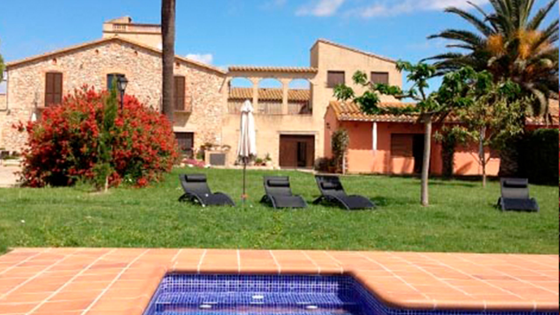 hotel can mas avec piscine à golf de roses