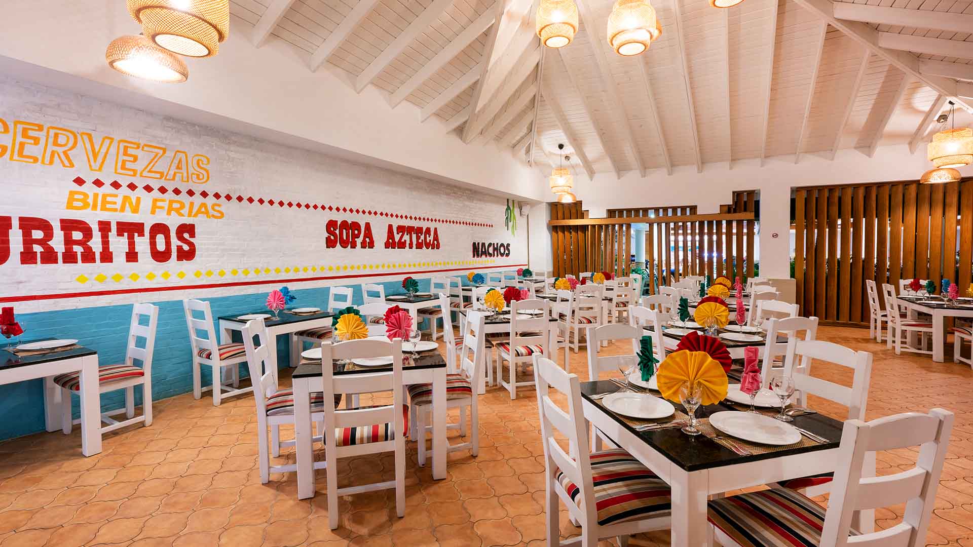 restaurant in cabarete Viva Wyndham Mexico